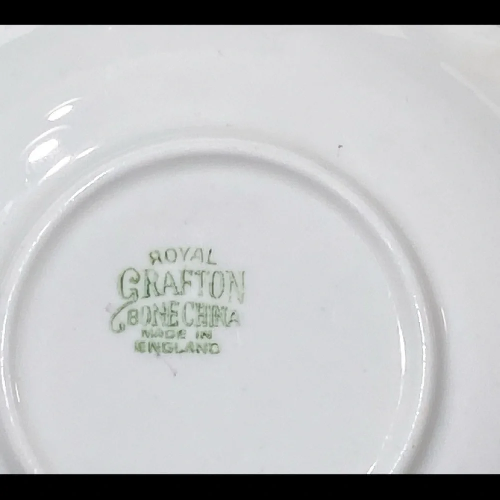 Royal Grafton Fine Bone China‎ Tea Cup and Saucer